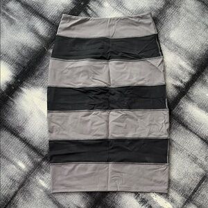 Lululemon Gray and Black Women's Yoga Over Skirt